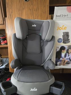 Car seat Like New In very good condition PICK UP ONLY
