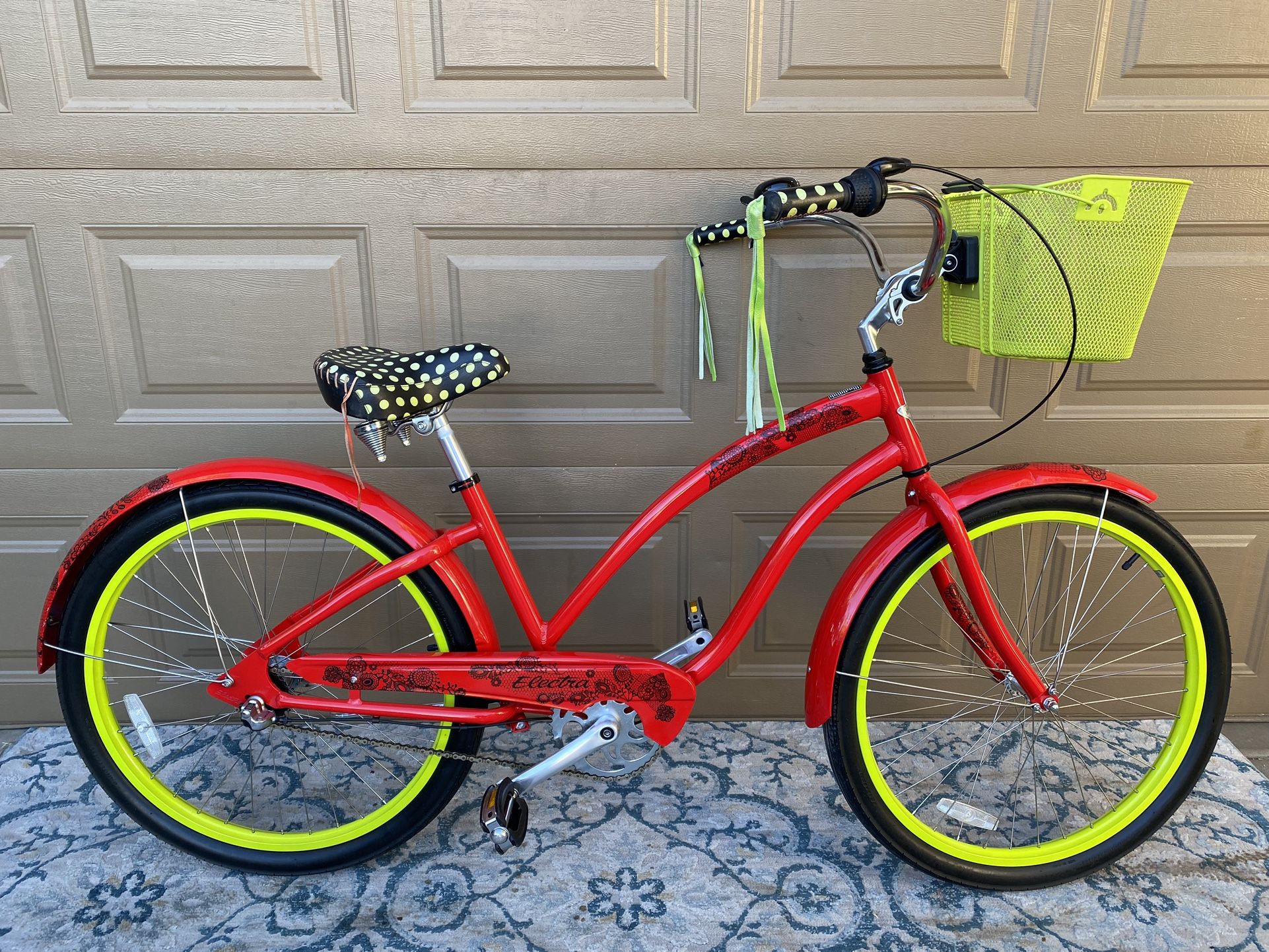 Electra Lace Speed Beach Cruiser