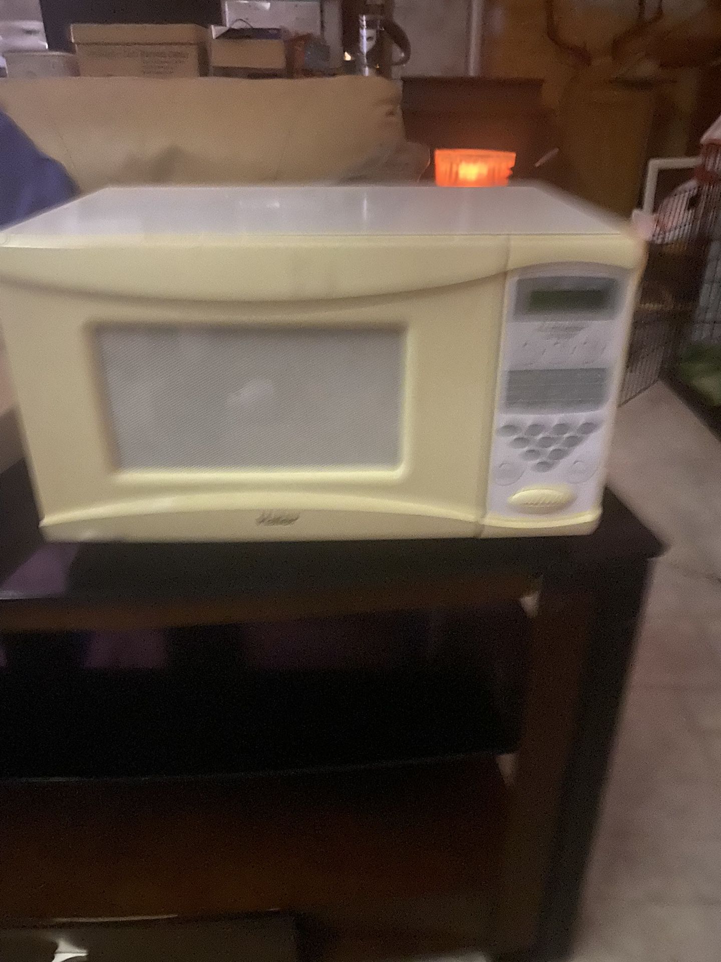 Microwave  Haier