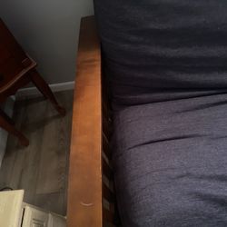  Futon