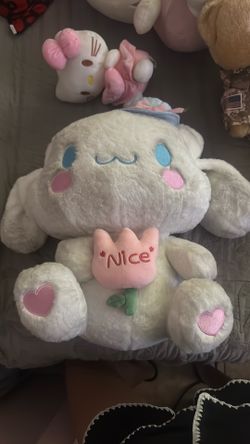 Cinnamon roll plush