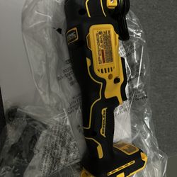 Brand New DEWALT DCS352 Type II 20V MAX Oscillating Multi-Tool