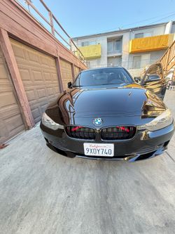 BMW 2013  XDRIVE  4 DOORS