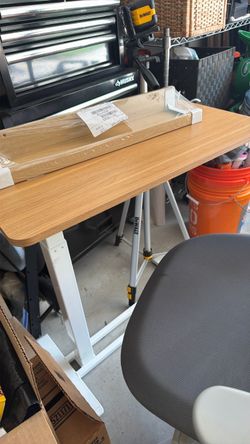 Standing Desk on wheels adjustable height with White Metal Frame