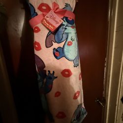 Stitch Blanket UFT