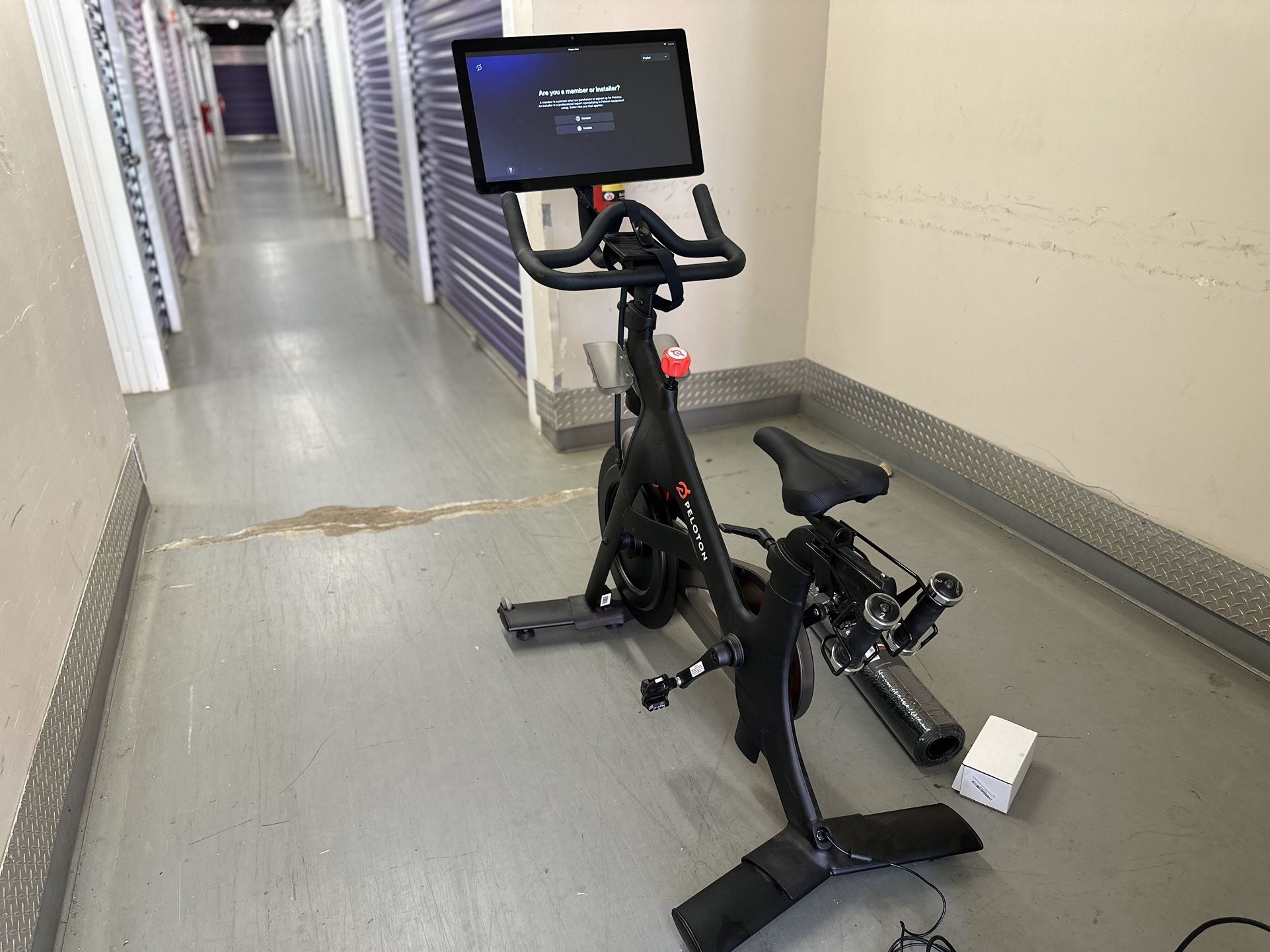 Peloton W Weights, Brand New Mat, New Swivel Kit.