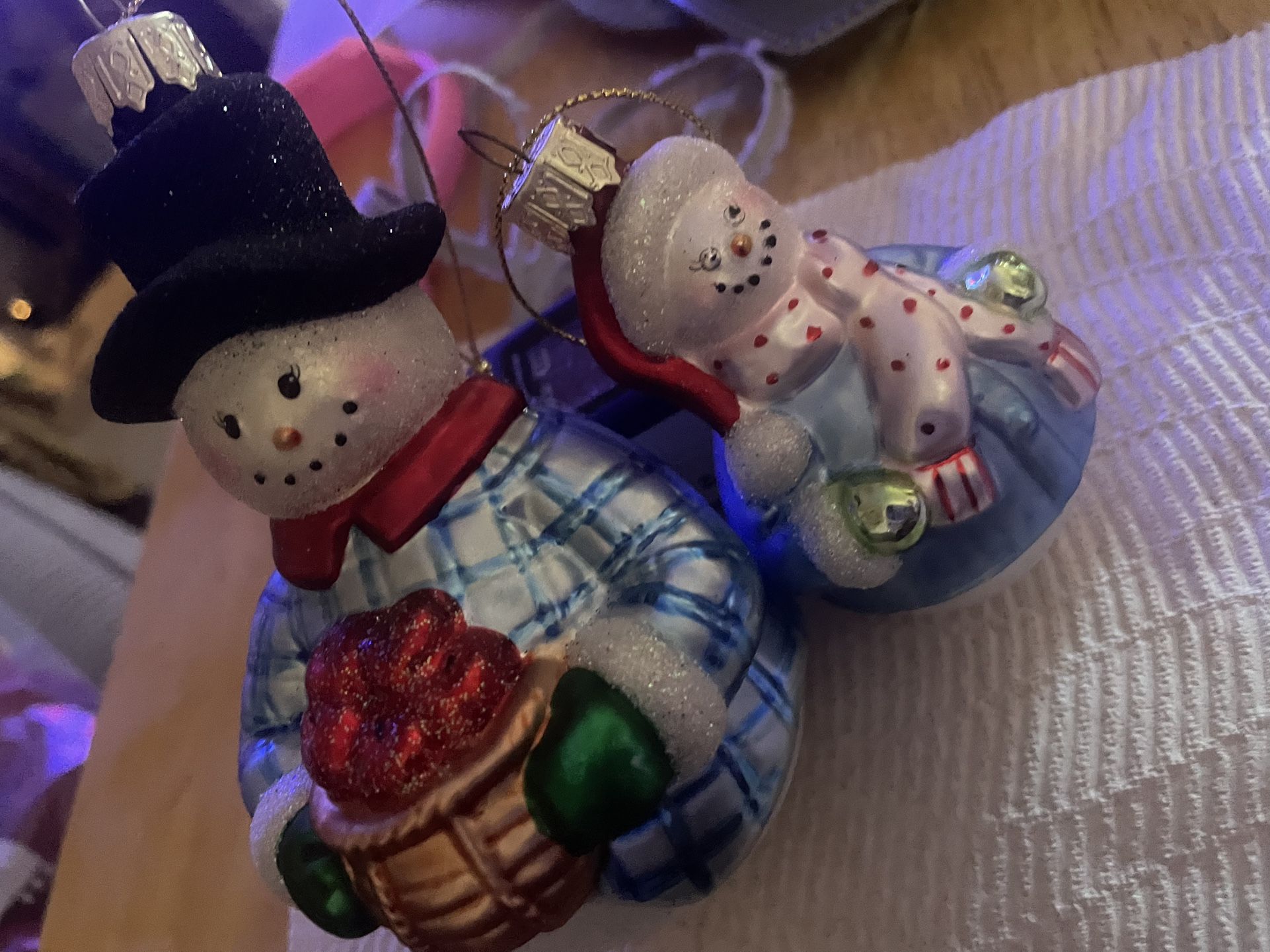 snowman Ornaments. $3.Made Of Glass. No Chips No Cracks.