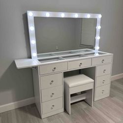 Make Up Vanity