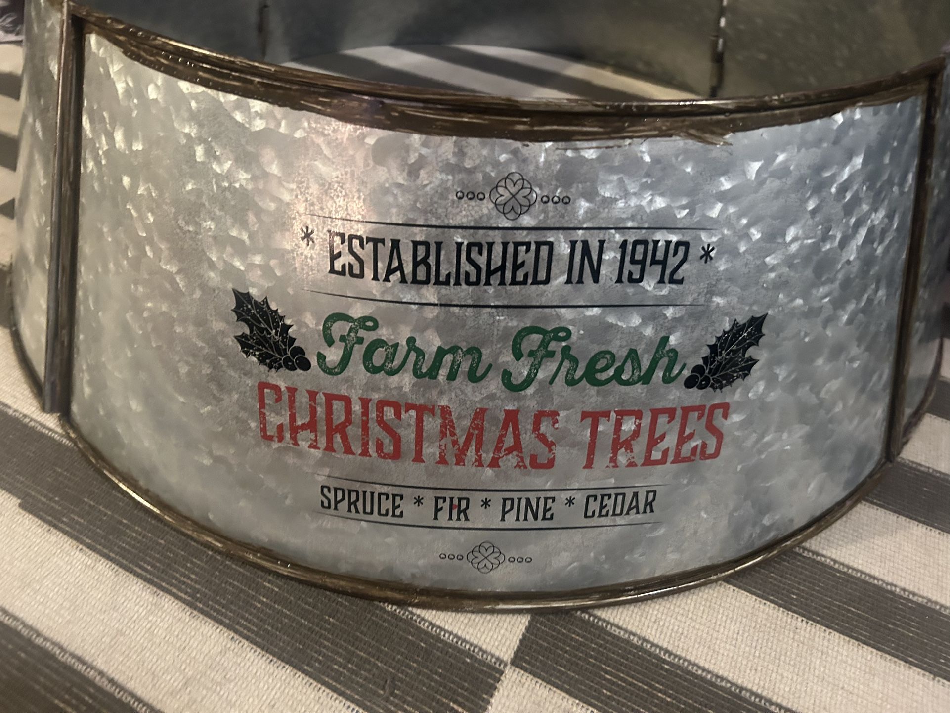 Christmas Tree Collar