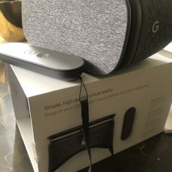 Google Daydream View