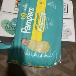 Newborn Pampers 0-2 Months