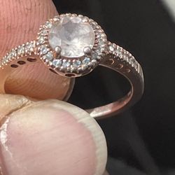 💍 14K Rose Gold Morganite & Diamond Halo Ring – Beautiful Condition