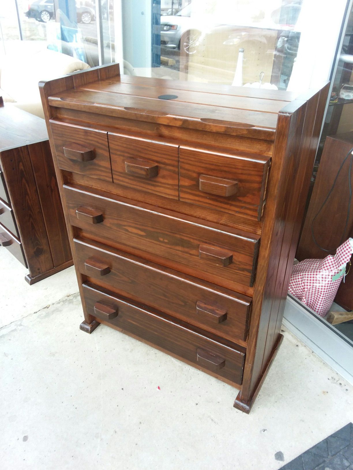 Solid wood dresser NO IKEA JUNK!😉 credit cards accepted! Have matching desk available 😲