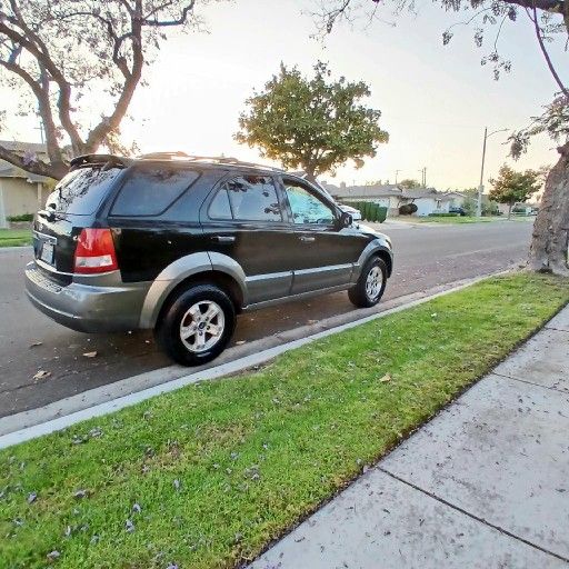 2004 Kia Sorento LX Low Mileage 