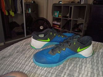 Nike Metcon Training Sneakers Blue Green size 12