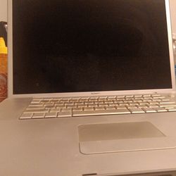 17" MacBook For Parts Oe Repair
