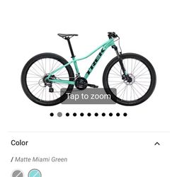 TREK Marlin 6 Women’s Bike 