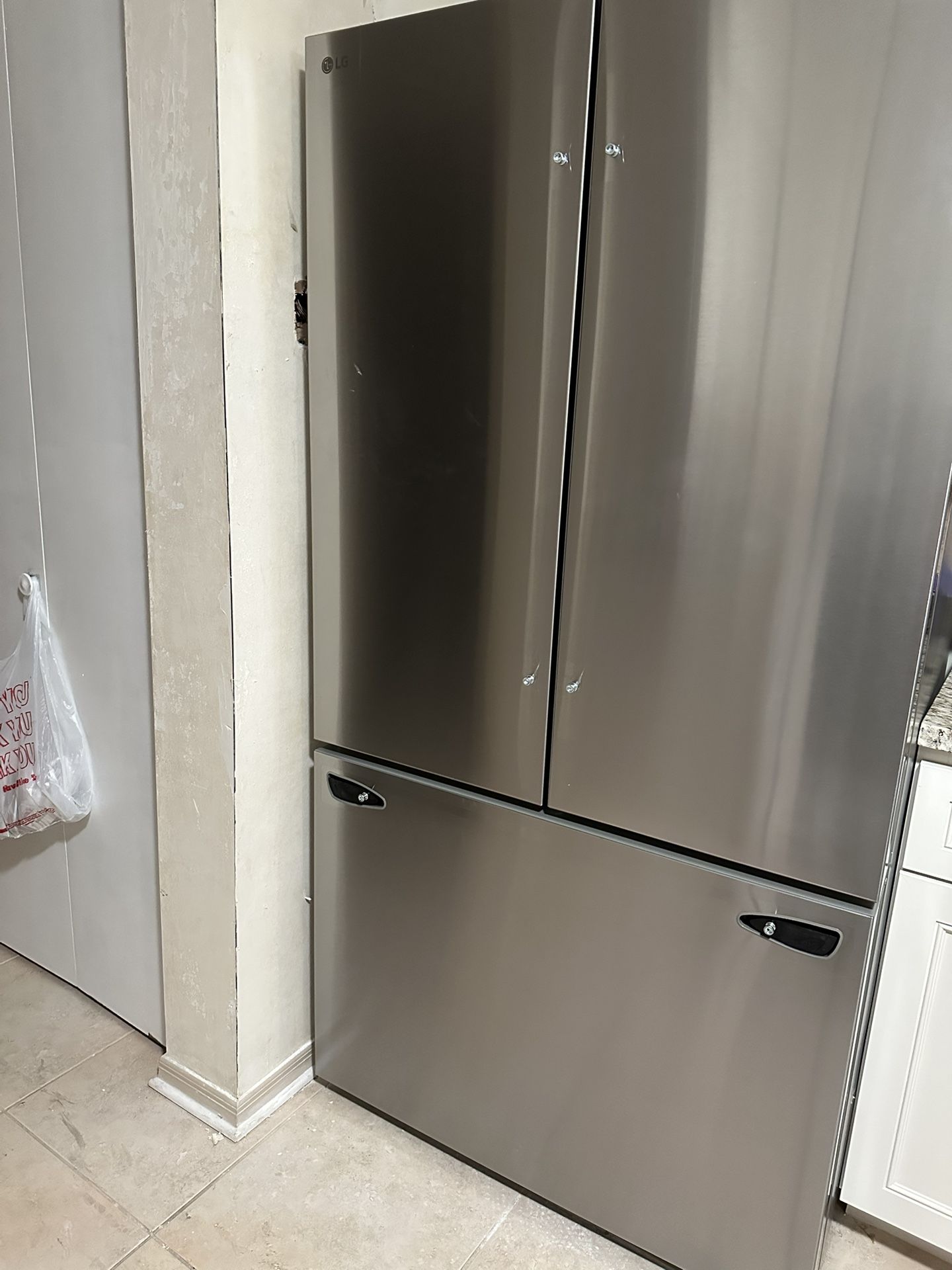 Brand new LG counter depth max fridge: OBO!