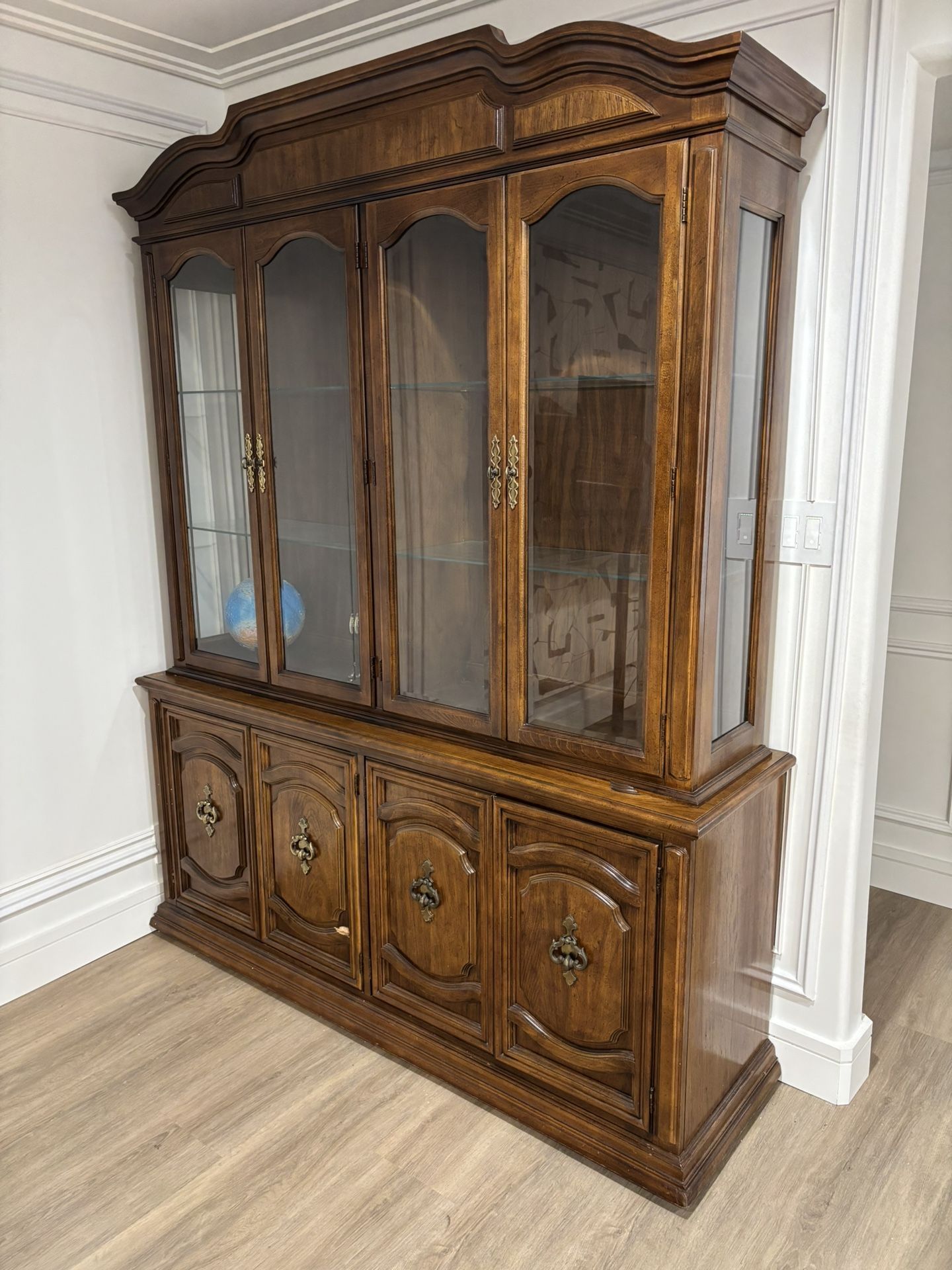 Classic Solid Wood China Cabinet 19”x68”