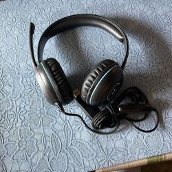 Cyber Acoustics Headphones