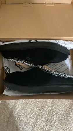 UGG Tasman Size 5