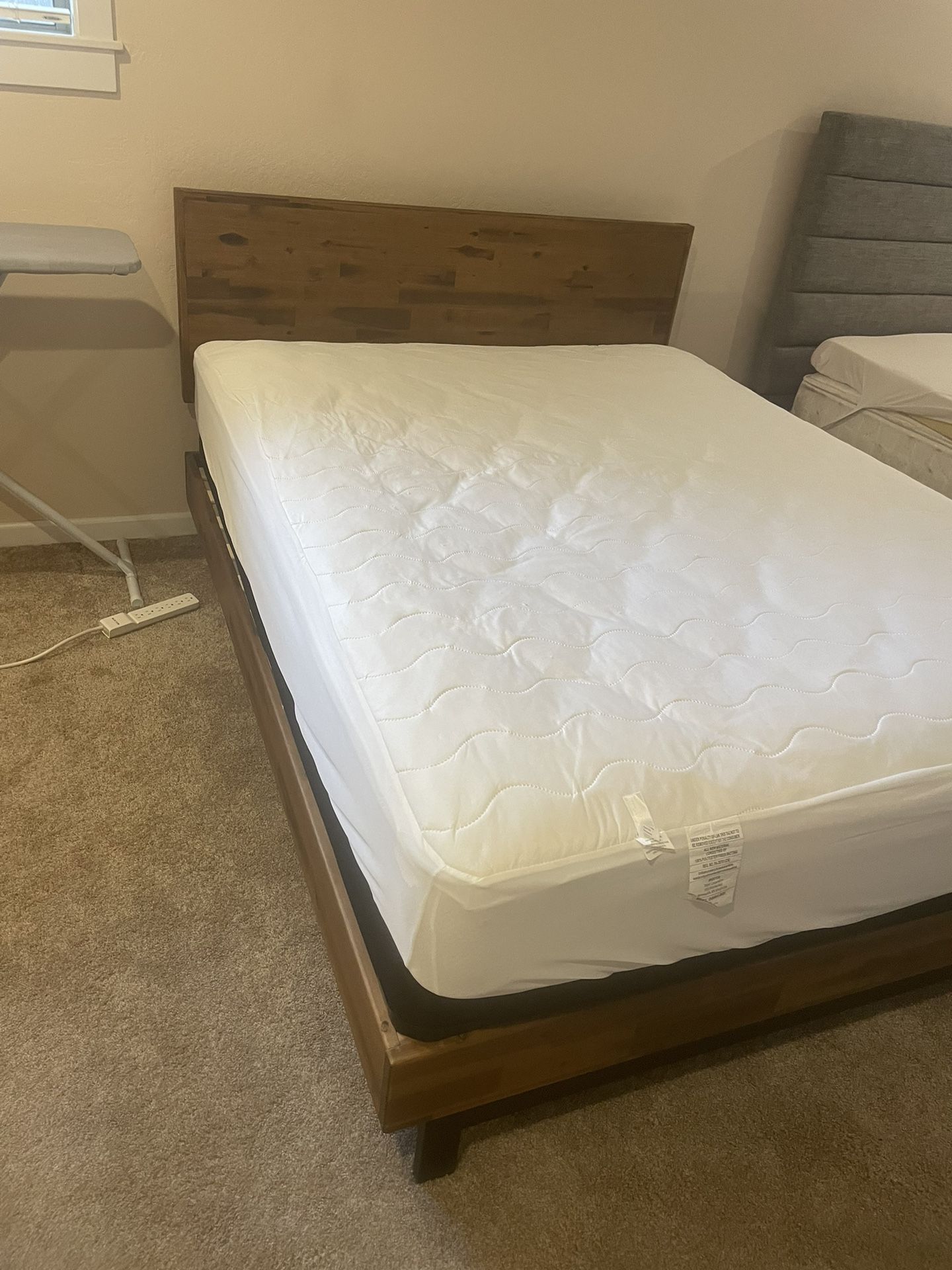 Queen Bed