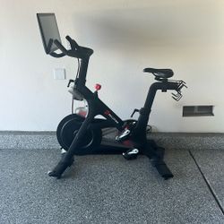 Peleton Bike