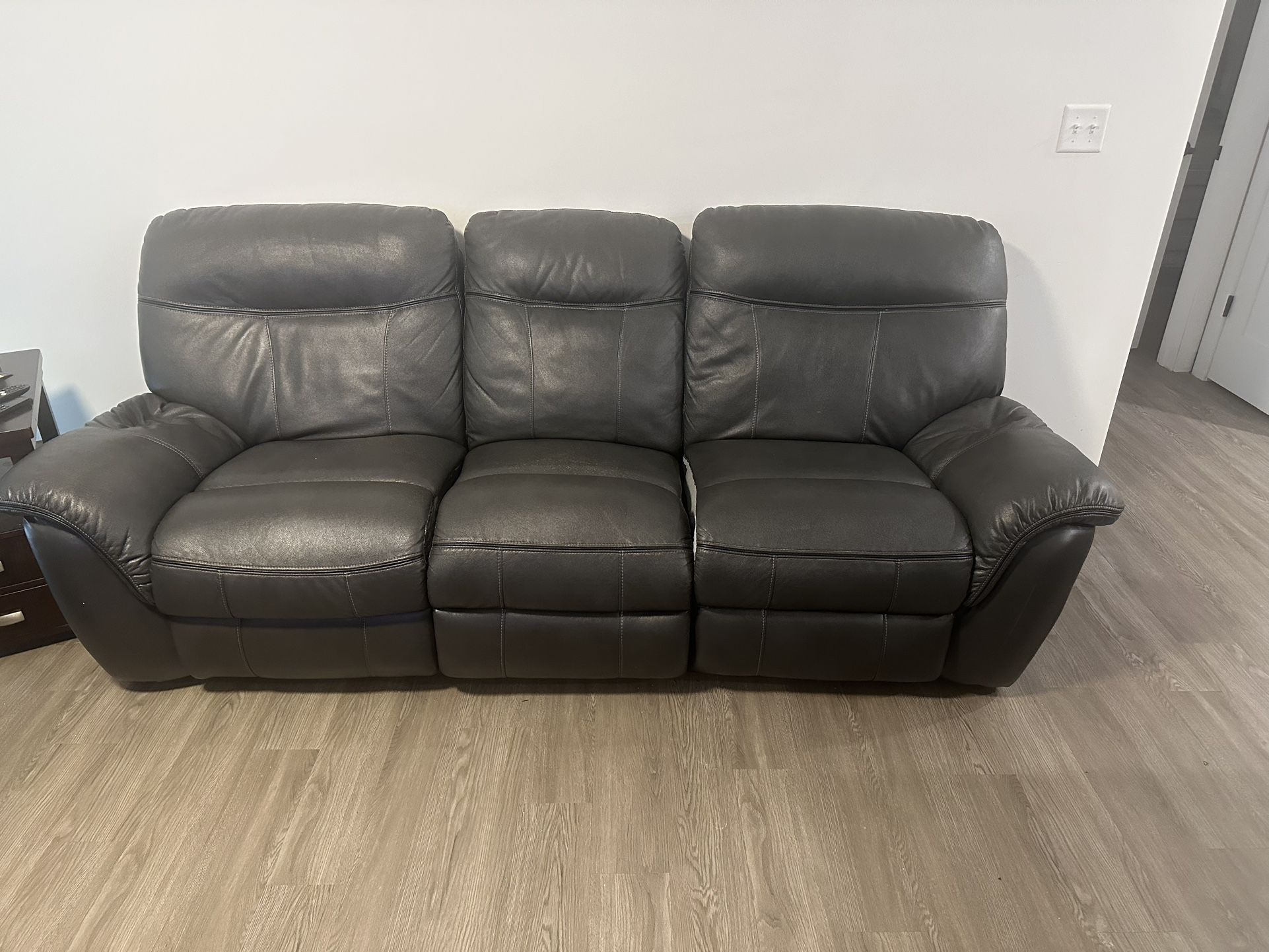 Free Reclining Couch