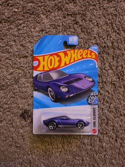 Hot Wheels Cool Classics Lamborghini Miura Purple