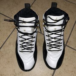 Jordan 12 taxis size 9.5 