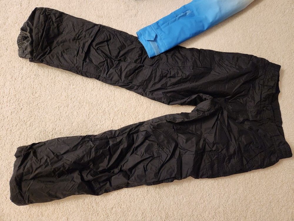 Snowboarding/ Skiing Apparel BUNDLE