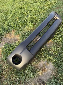 Toyota Tacoma Front Bumper 05-2011 new