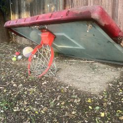 Basketball Hoop 