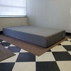 Extra Long Twin size mattress - can DELIVER almost anywhere for $20 extra - gently used and in LIKE NEW condition 😍