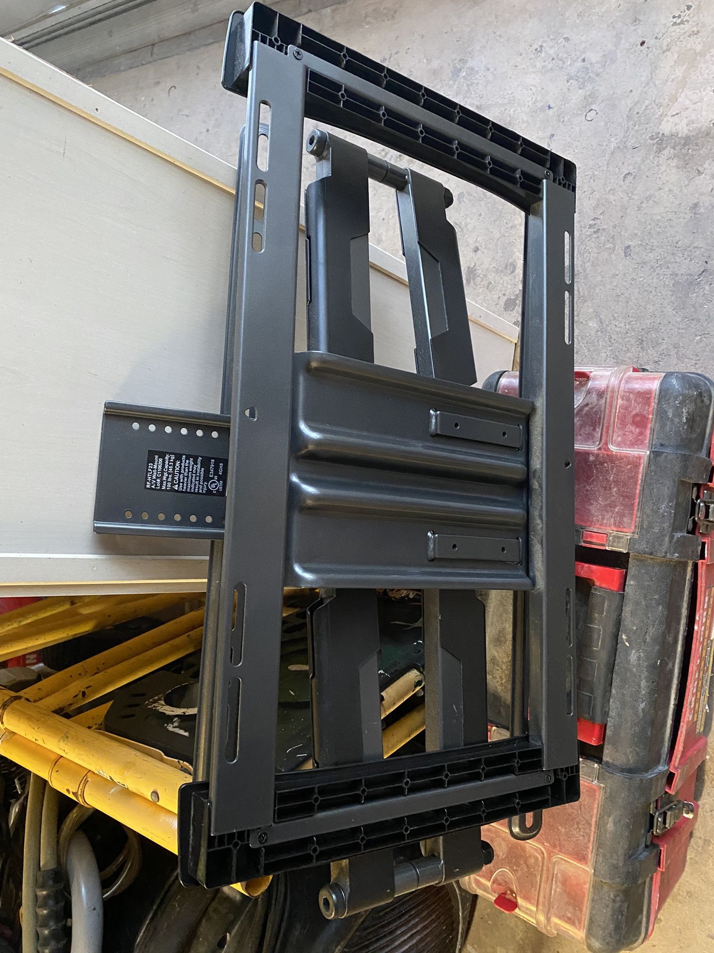 Selling Heavy Duty Tv Hanger