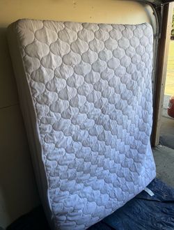 KING SIZE MATTRESS (NEW)