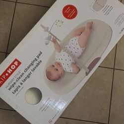 BRAND NEW BABY CHANGING PAD 