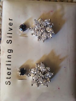 Sterling silver jewelry (flower)