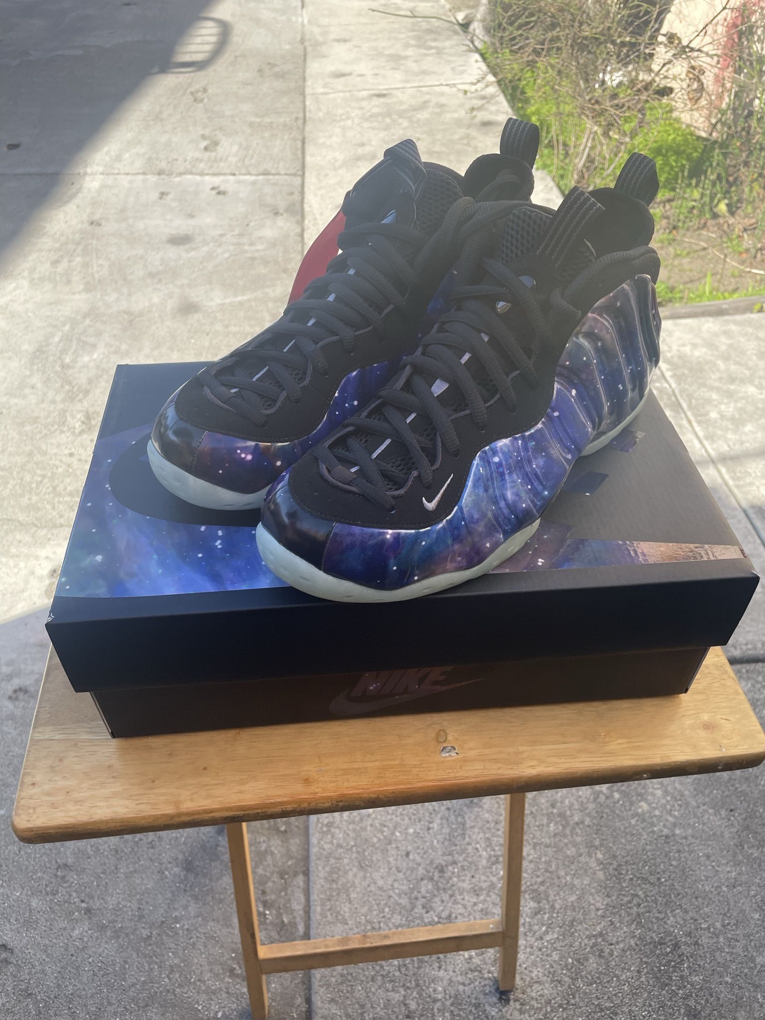 Nike Air Foamposits Galaxy