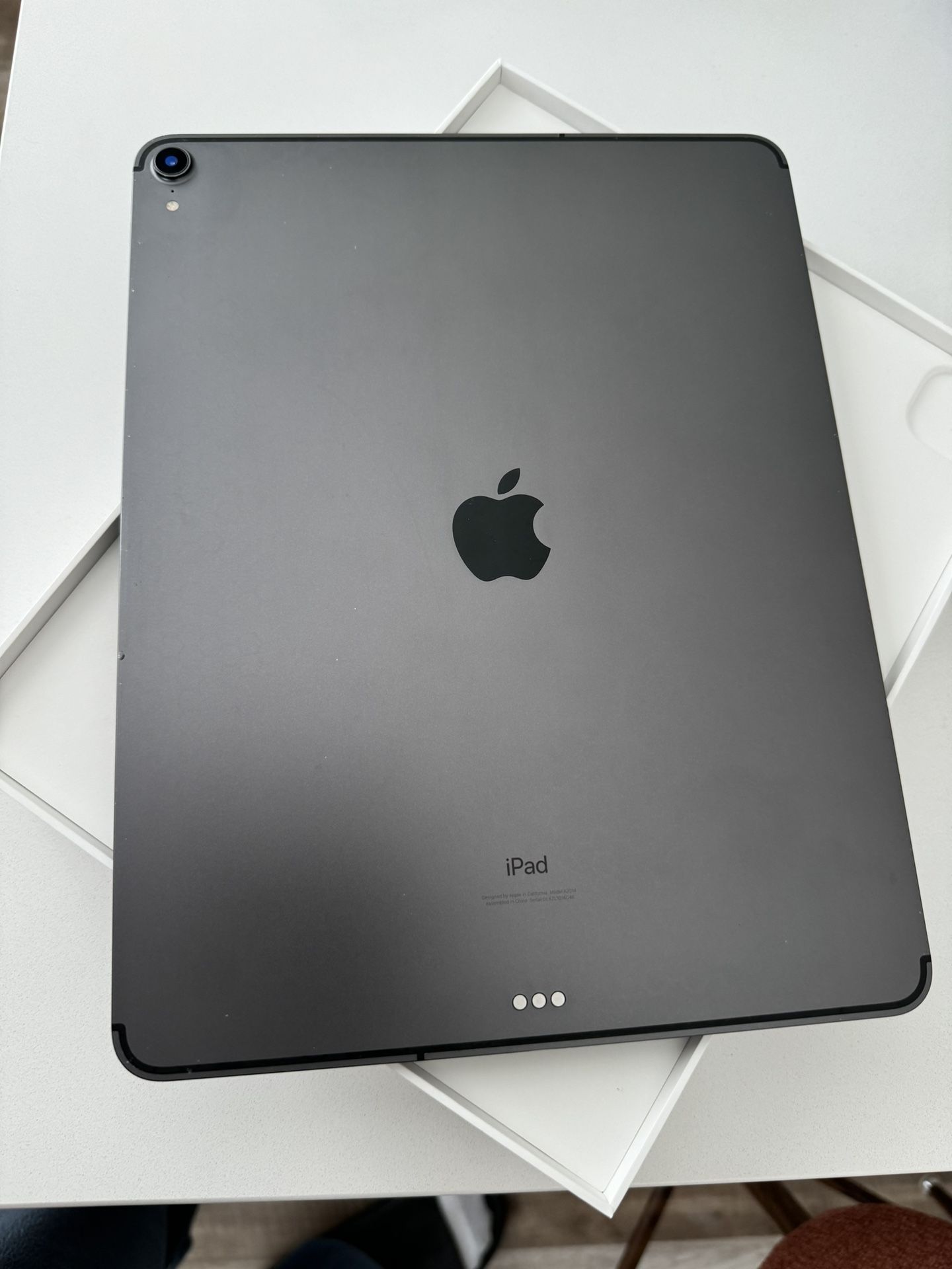 iPad Pro (12.9-inch) (3rd Generation) 64GB