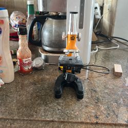 Discovery Tm Microscope For Small Things