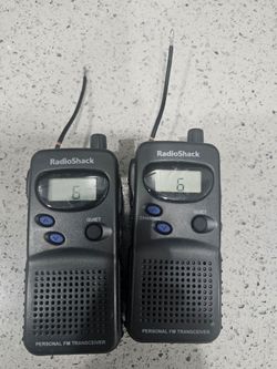 Lot of 2 RadioShack 14-Channel Personal Radios Model 21-1811 is a rugged, license-free Family Radio Service (FRS) FM transceiver