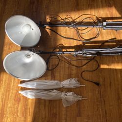 2x Smith-Victor RS8 8 Foot Light Stand,  Reflector, Umbrella