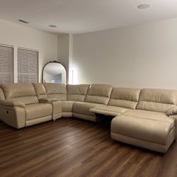 Large Tan /  Cream Color Reclining Sectional – Curved 21ft w/ Chaise & Cupholders – Great Condition”