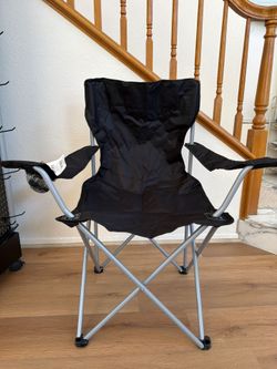 Folding chair with Drink holder and bags