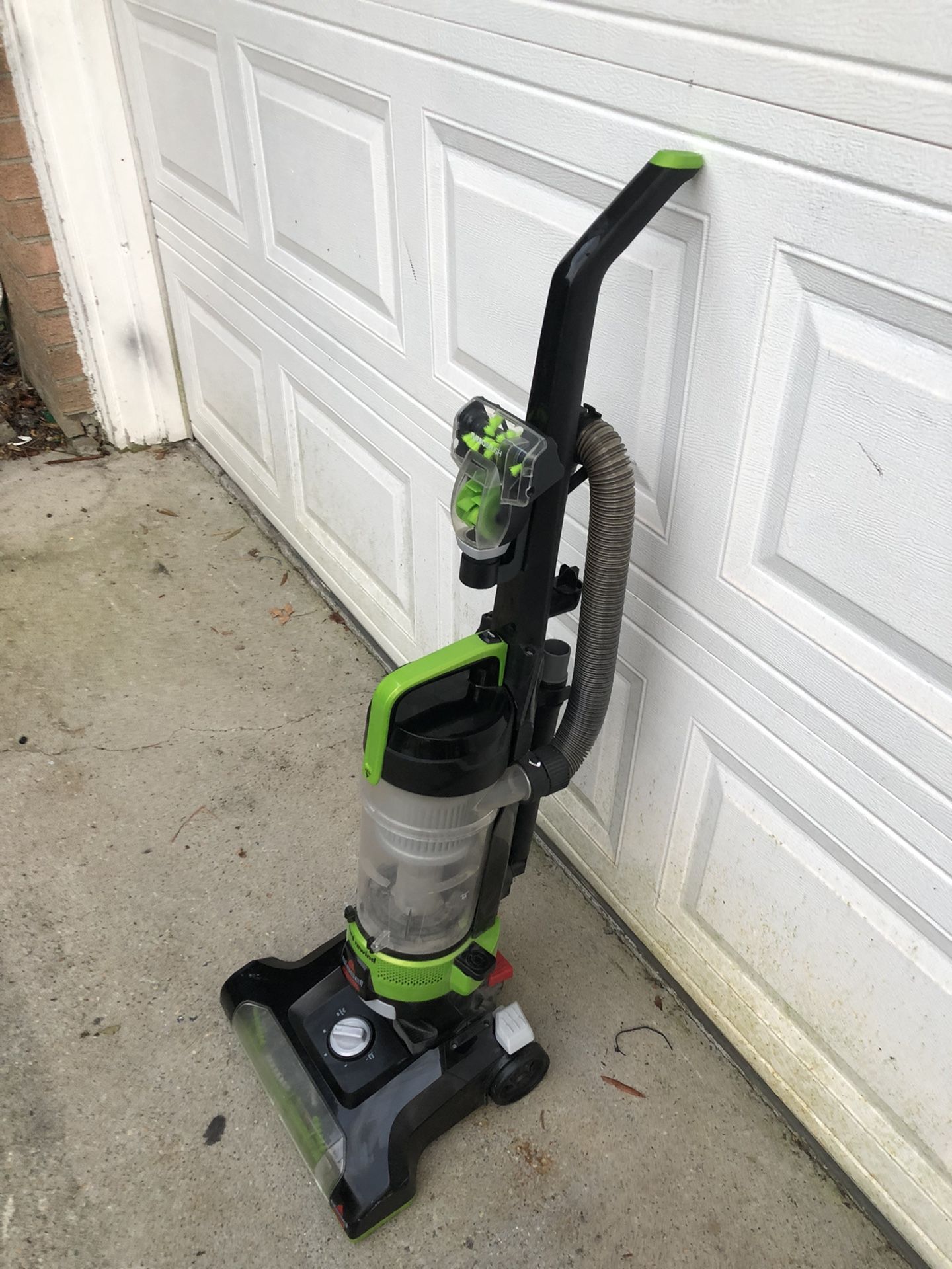 Bissell Power Force Rewind Pet Vacuum