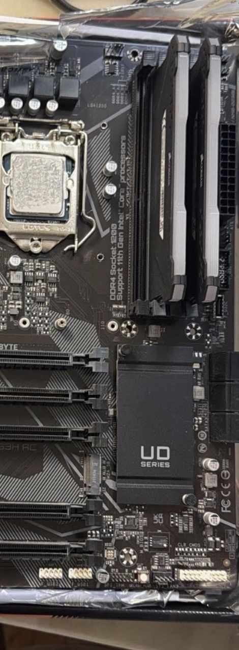 CORSAIR Vengeance RGB PRO BLACK DDR4 RAM 32GB (2x16GB) 3600MHz