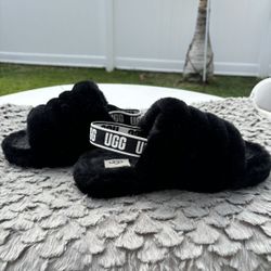 UGG Fluffy Yeah Slippers 