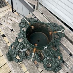 VINTAGE CHRISTMAS TREE STAND 