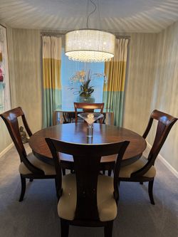 Dinning table